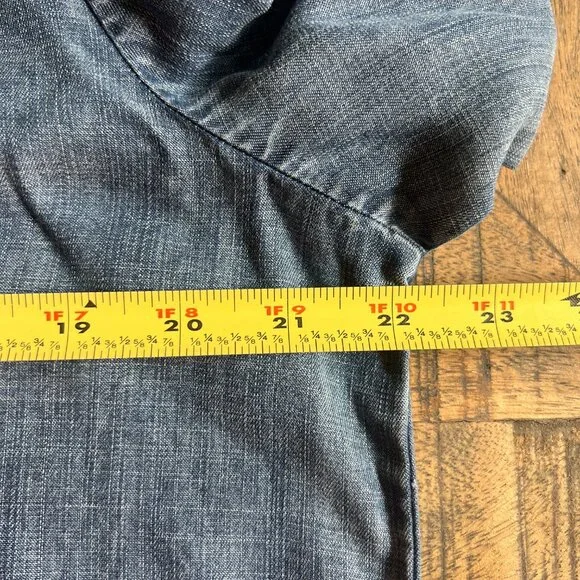 Soft Surroundings Sz L 100% Tencel Embroidered Back Chambray Tunic Top Soft Boho - Picture 9 of 11